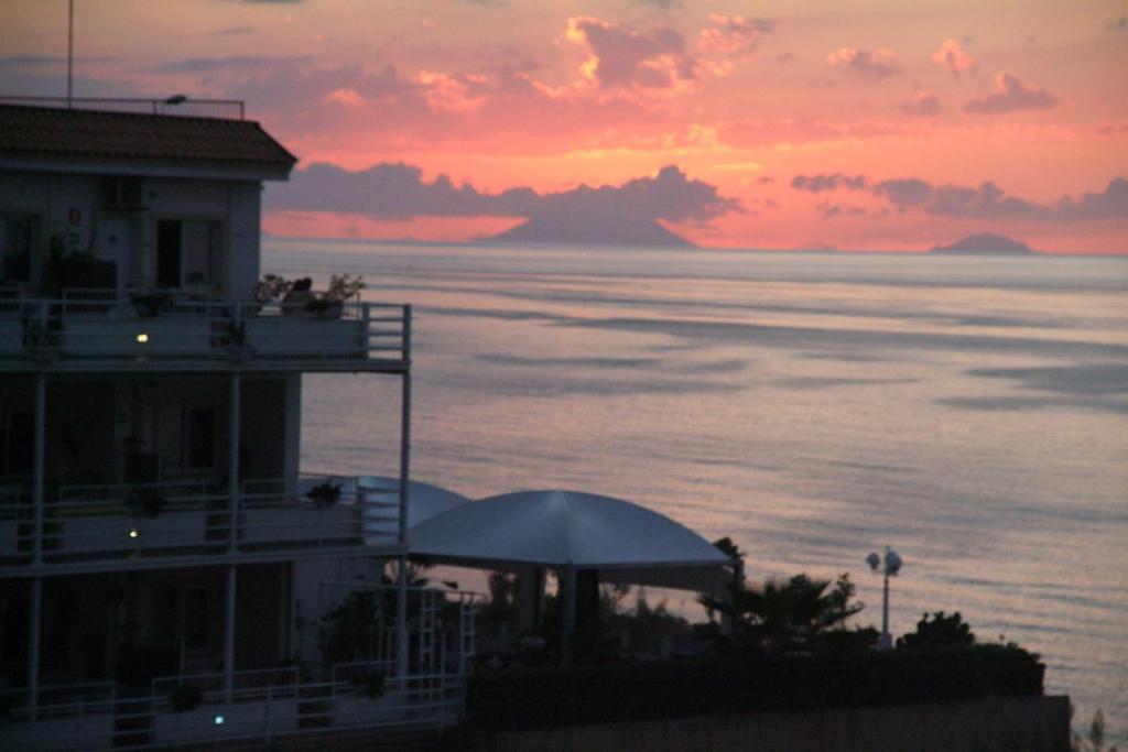 Hotel Valemare Tropea Exterior photo