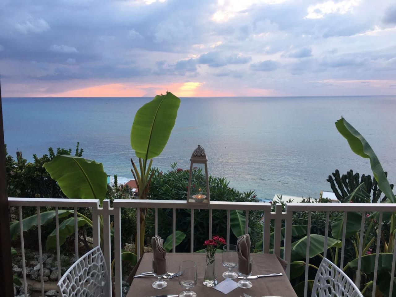 Hotel Valemare Tropea Exterior photo